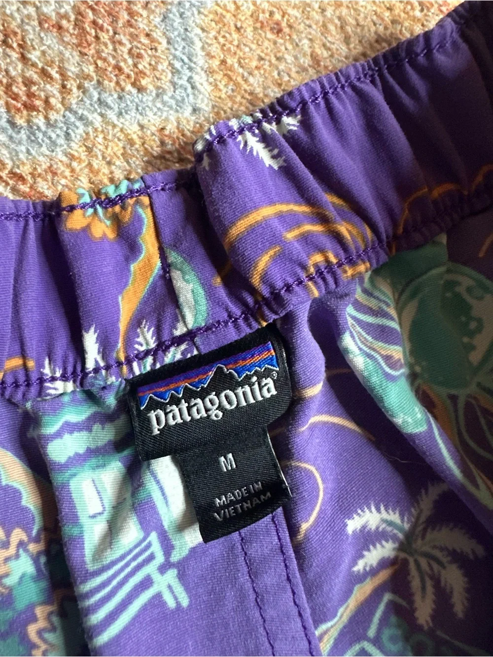 Patagonia Women’s Barely Baggies shorts C Street Purple Style #57042 size Medium - Picture 4 of 7